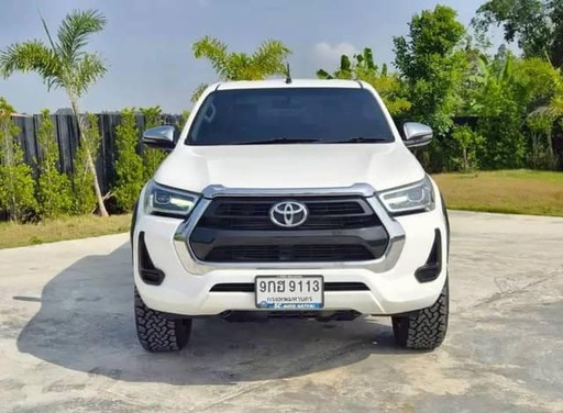 2021 TOYOTA Hilux