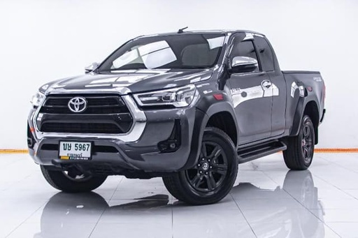 2022 TOYOTA Hilux