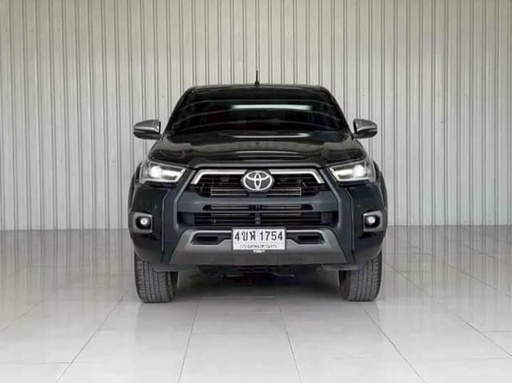 2023 TOYOTA Hilux, 