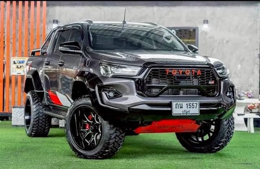 2020 TOYOTA Hilux