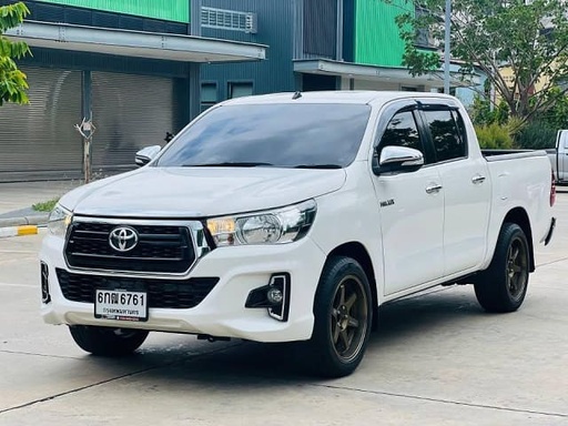 2017 TOYOTA Hilux