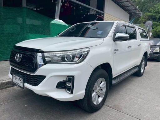 2020 TOYOTA Hilux
