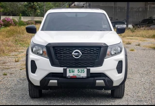 2022 NISSAN Navara