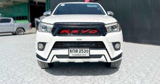 2017 TOYOTA Hilux