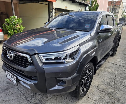 2023 TOYOTA Hilux