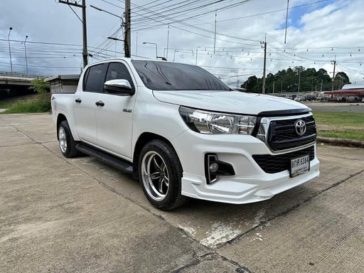 2019 TOYOTA Hilux, 