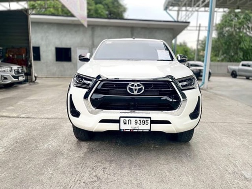 2022 TOYOTA Hilux, 