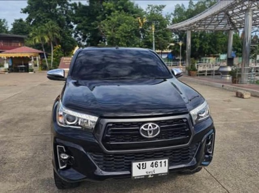 2019 TOYOTA Hilux