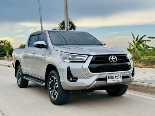 2020 TOYOTA Hilux