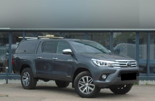 2018 TOYOTA Hilux