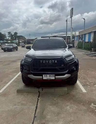 2022 TOYOTA Hilux