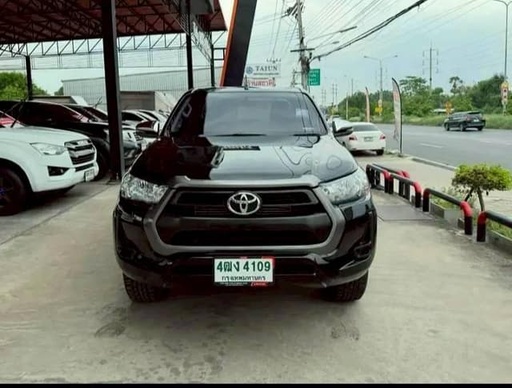 2021 TOYOTA Hilux