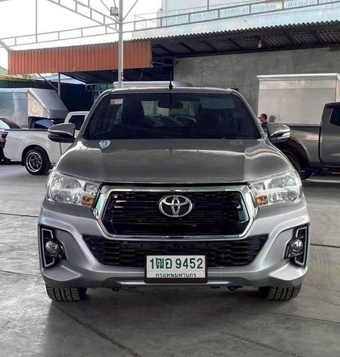 2017 TOYOTA Hilux