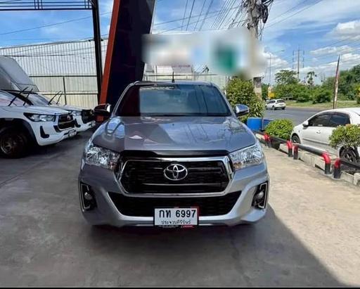 2019 TOYOTA Hilux