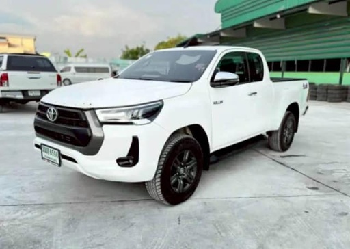 2021 TOYOTA Hilux