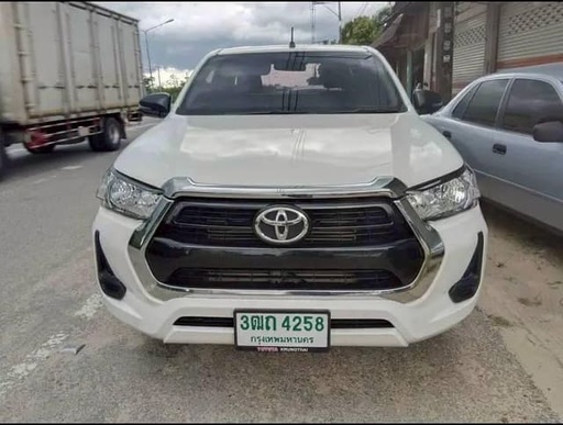 2022 TOYOTA Hilux