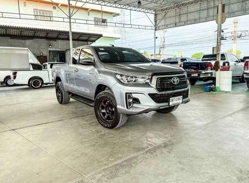 2018 TOYOTA Hilux