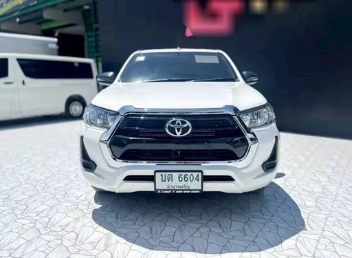 2022 TOYOTA Hilux