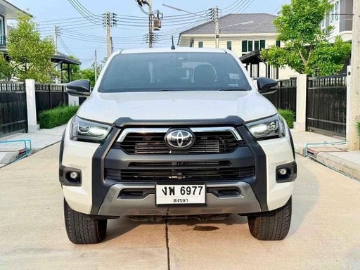 2021 TOYOTA Hilux
