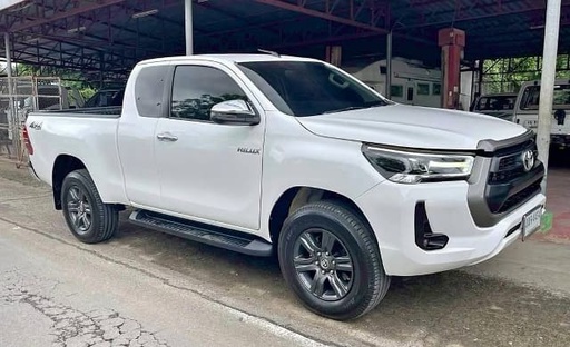 2021 TOYOTA Hilux
