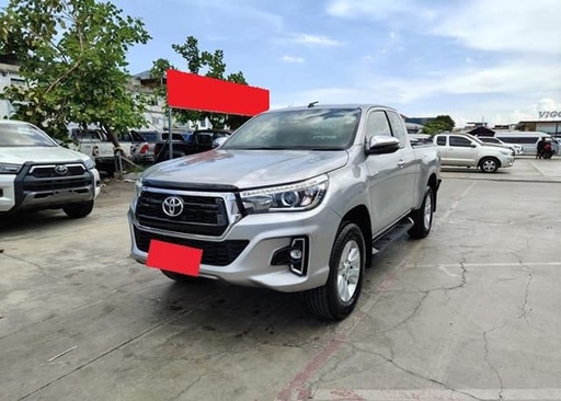 2020 TOYOTA Hilux