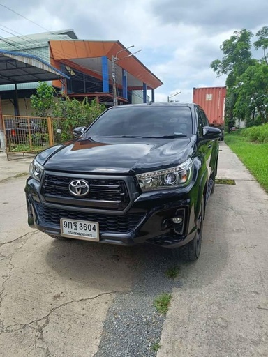 2019 TOYOTA Hilux