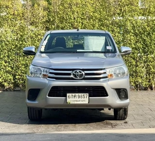 2017 TOYOTA Hilux