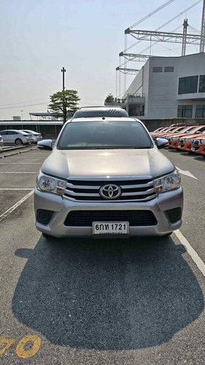 2017 TOYOTA Hilux