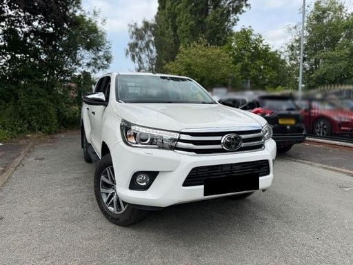 2018 TOYOTA Hilux