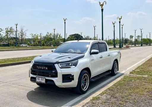 2018 TOYOTA Hilux