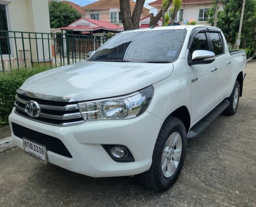 2017 TOYOTA Hilux