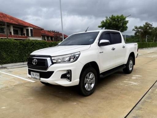 2020 TOYOTA Hilux