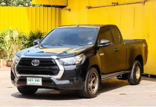 2021 TOYOTA Hilux