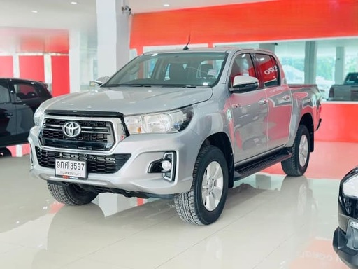 2020 TOYOTA Hilux, 