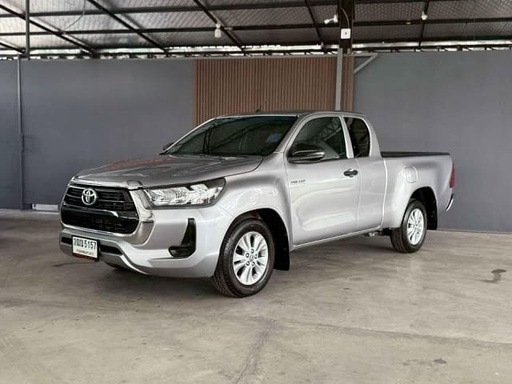 2021 TOYOTA Hilux