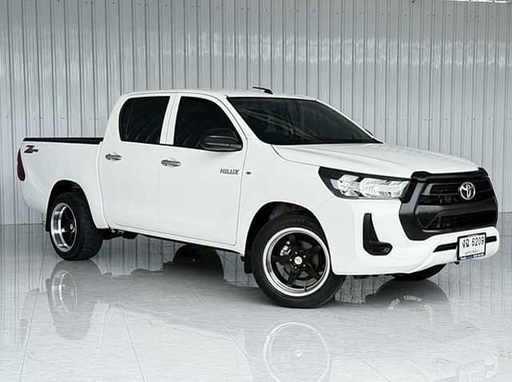 2020 TOYOTA Hilux