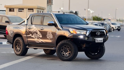 2019 TOYOTA Hilux