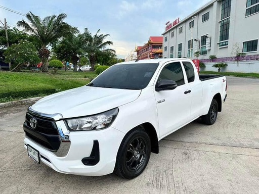 2021 TOYOTA Hilux