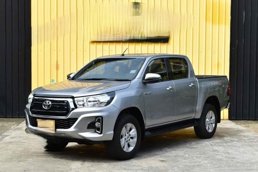 2020 TOYOTA Hilux