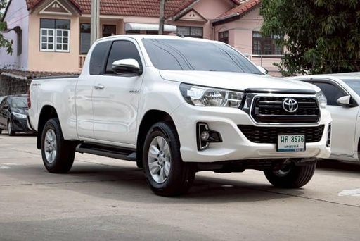 2018 TOYOTA Hilux