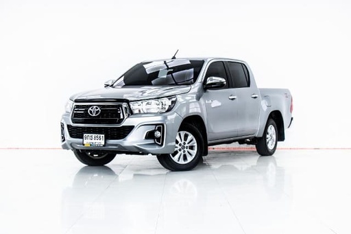 2020 TOYOTA Hilux