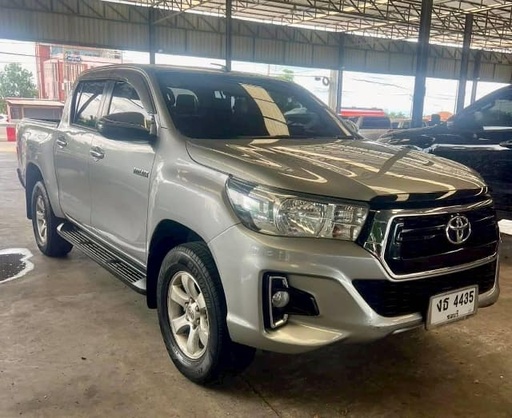 2018 TOYOTA Hilux