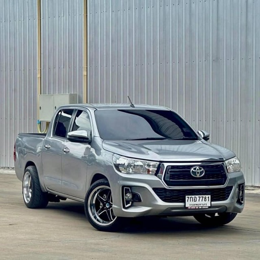 2018 TOYOTA Hilux