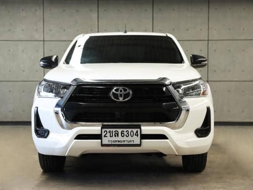 2022 TOYOTA Hilux