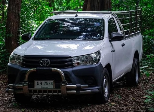 2017 TOYOTA Hilux