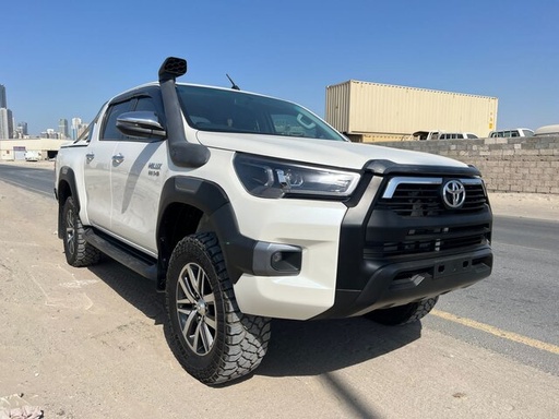 2018 TOYOTA Hilux