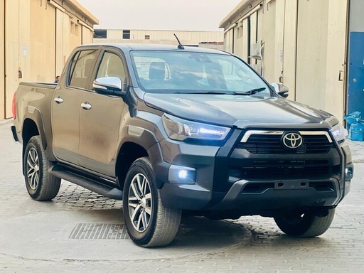 2021 TOYOTA Hilux