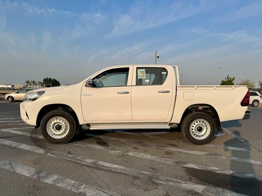 2024 TOYOTA Hilux, 