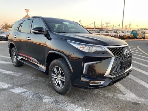 2017 TOYOTA Fortuner