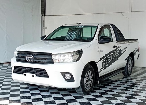 2017 TOYOTA Hilux